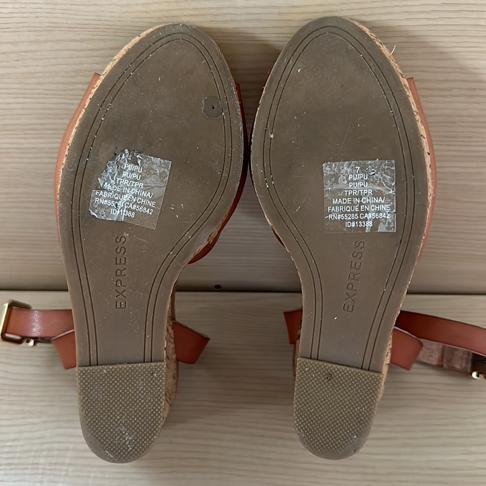Express Cognac Tan Wedges 7 - Picture 16 of 16